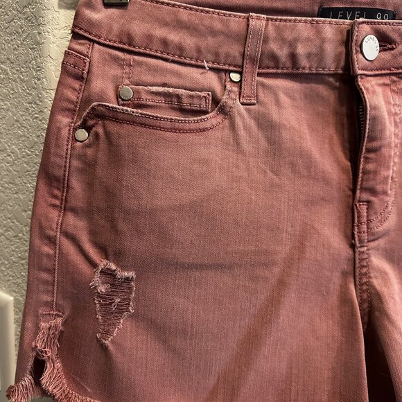 NWT!! Size 8 - Level 99 Adelynn Side Slit Distressed Light Pink Denim Shorts - Picture 9 of 10